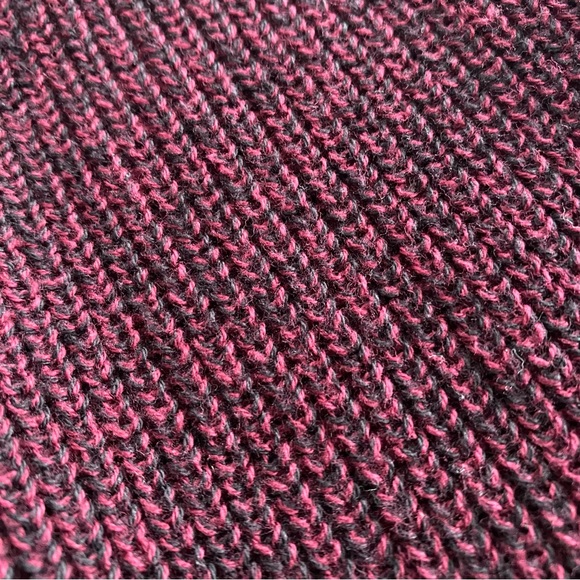 a.n.a Knit V Neck High Low Sweater - Picture 9 of 9